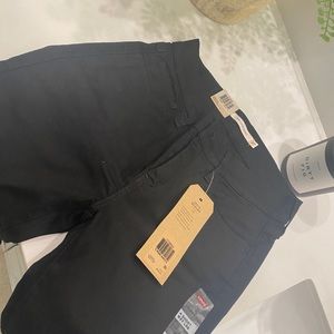 Levi’s soft sculpt black jeans